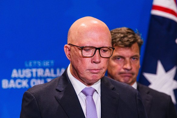 Peter Dutton and Taylor during the 2025 election campaign.