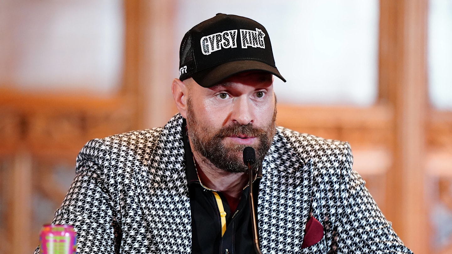 Tyson Fury Reveals Unusual Training Plan Ahead of Makhmudov Fight
