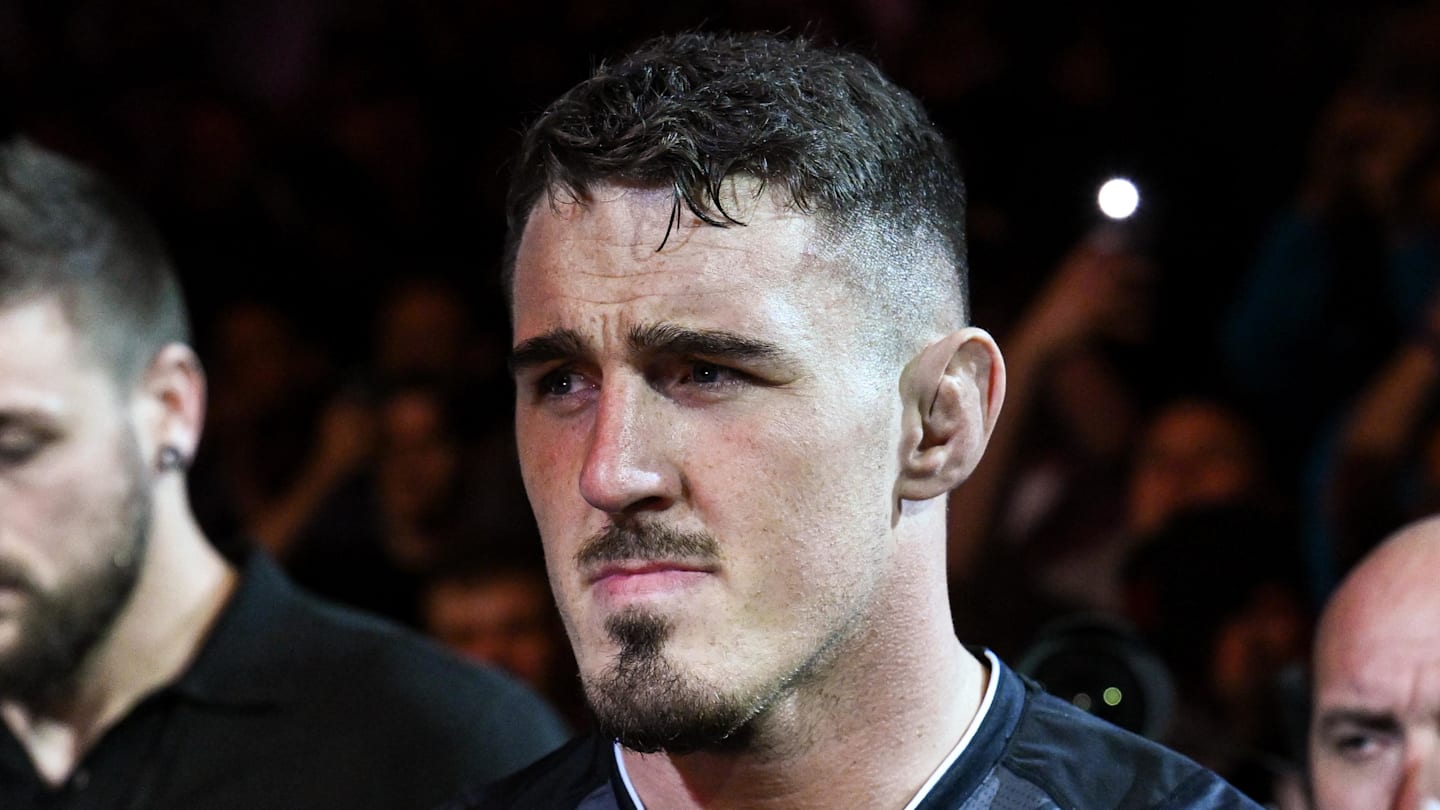 UFC Champion Tom Aspinall Shares Gruesome Health Update After Eye Surgery