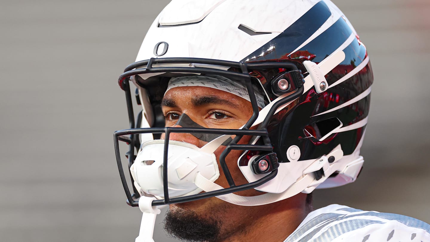 Oregon Fans Will Love Latest NFL Draft Prediction For Kenyon Sadiq