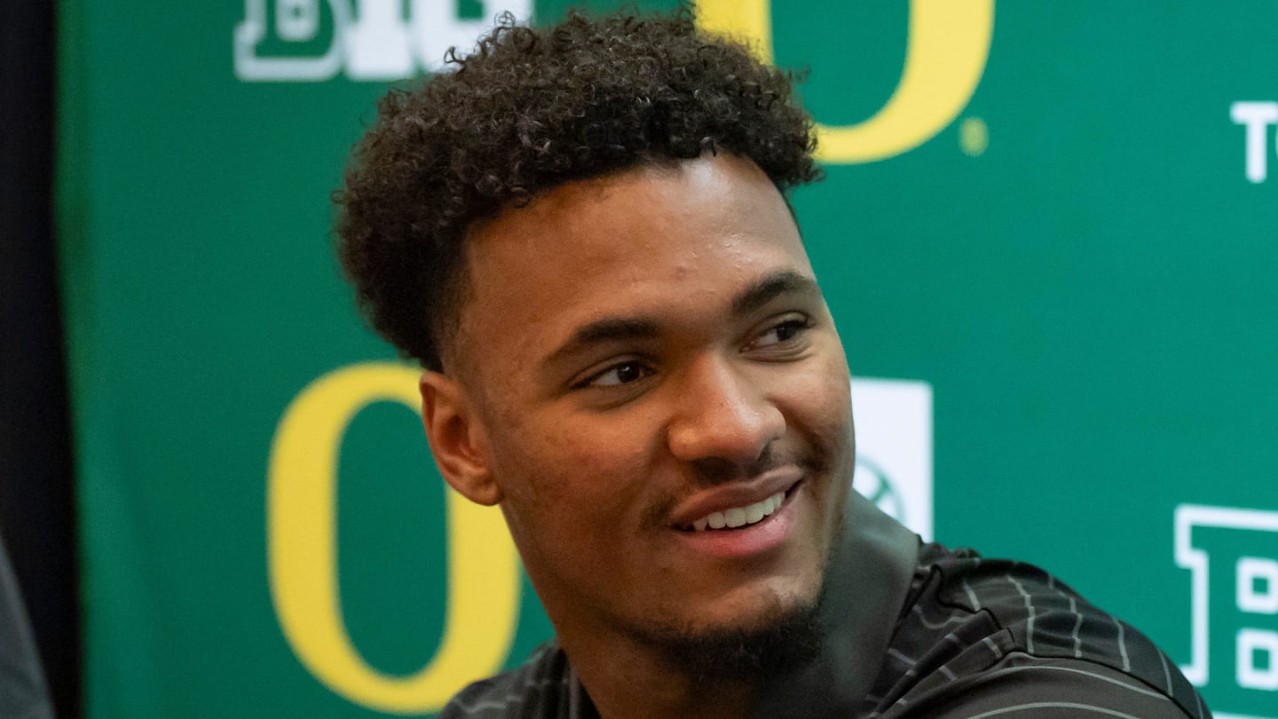 Three Reasons Why Oregon’s Kenyon Sadiq Is Worthy of a First Round NFL Draft Grade