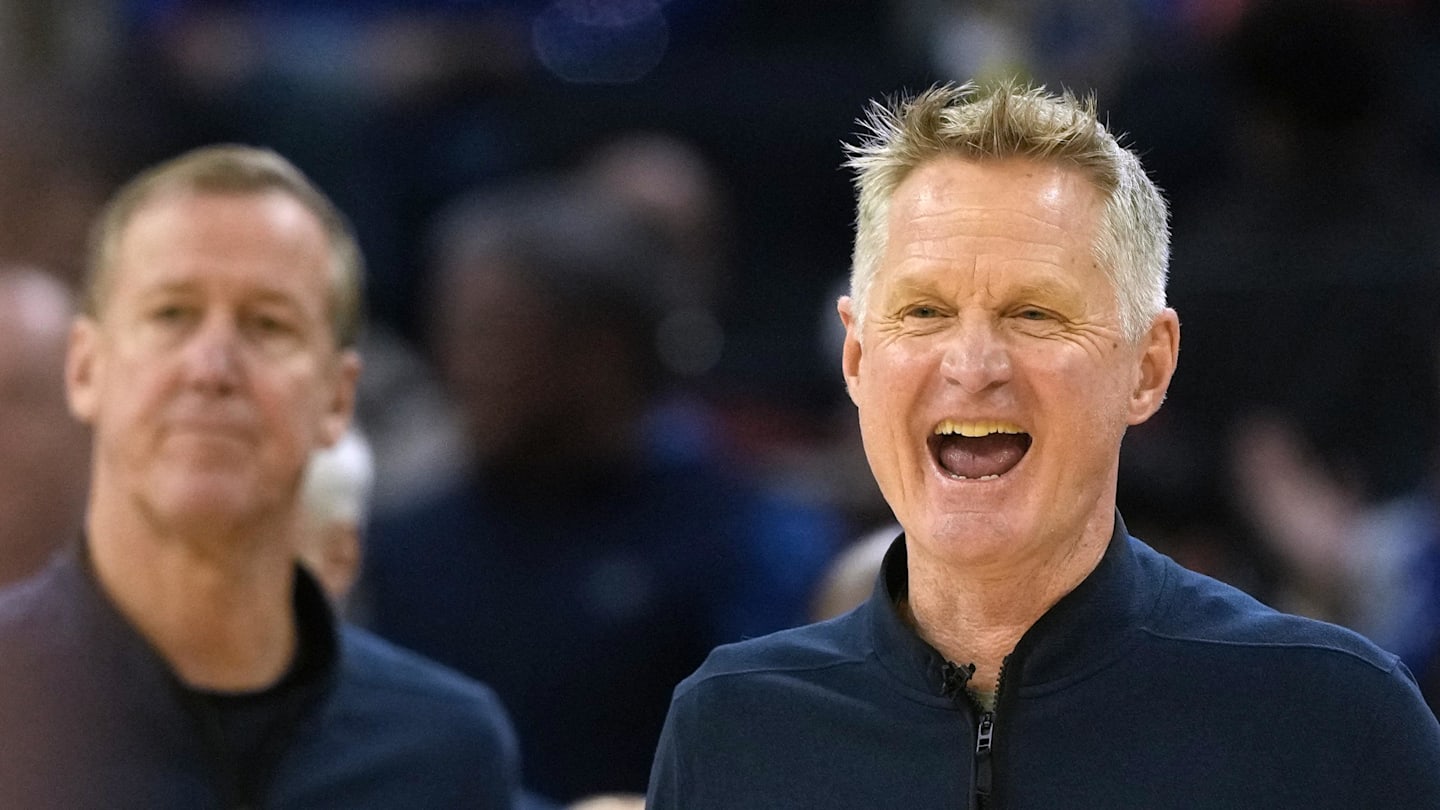 Dec 25, 2025; San Francisco, California, USA; Golden State Warriors head coach Steve Kerr reacts during the fourth quarter against the Dallas Mavericks at Chase Center. Mandatory Credit: Darren Yamashita-Imagn Images