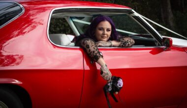 Wedding of the week: Halloween wedding complete with skull cake and retro cars