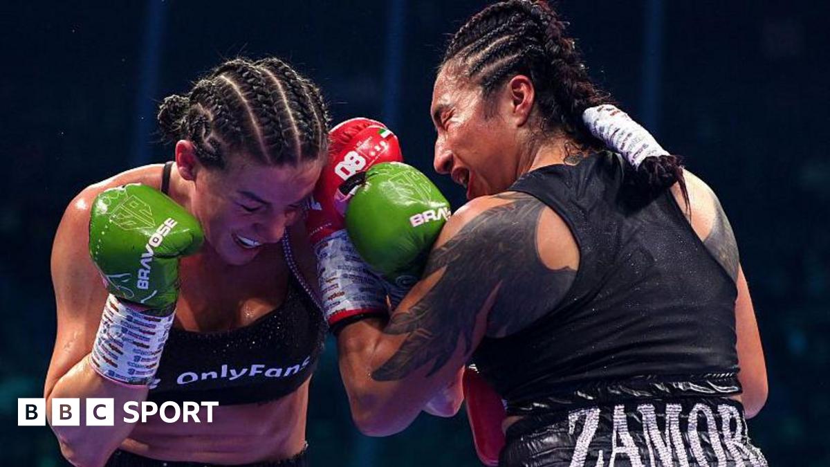 Sandy Ryan and Karla Ramos Zamora punch each other