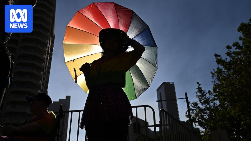 Pride in Protest float excluded from Sydney Mardi Gras over 'offensive' comments about Jewish LGBTQ group