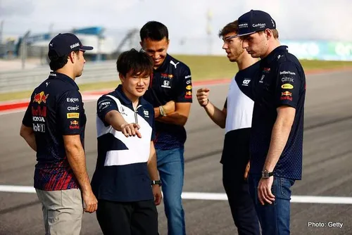 1 sergio perez red bull racing tsunoda albon verstappen gasly redbull