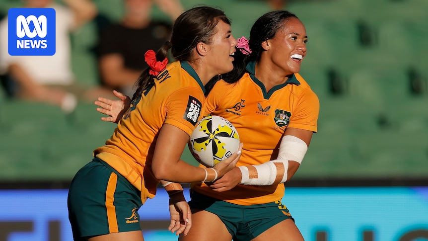 Australia's men and women unbeaten in Perth Sevens to set up semifinal opportunities