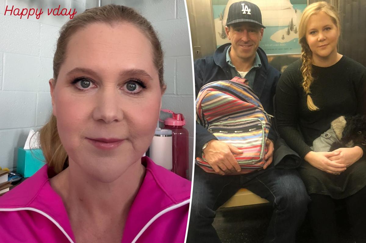 Amy Schumer sits in 'crying corner' for Valentine's Day