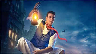 Akshay Kumar drops the 'Bhooth Bangla' preponed announcement video; netizens call it a bad decision and slam the use of AI
