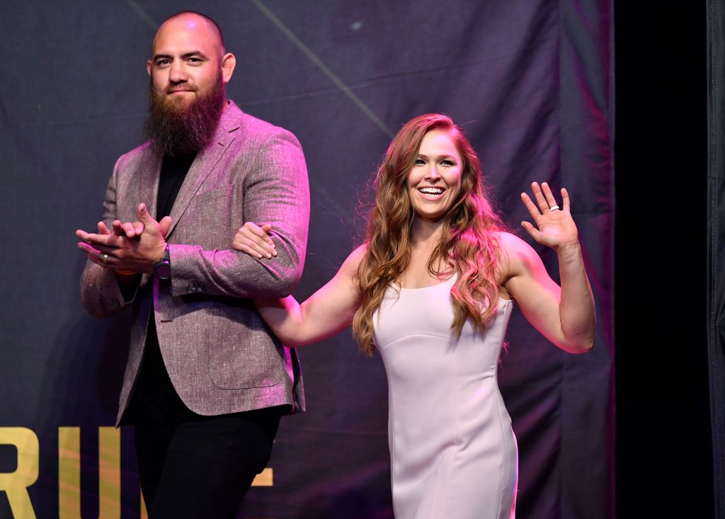 photo of ronda rousey and travis browne