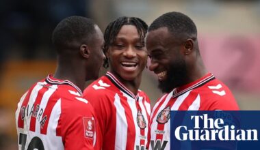 Habib Diarra on the spot as Sunderland ease past toothless Oxford | FA Cup