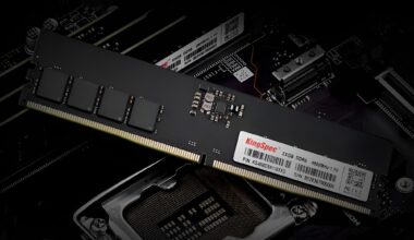 A KingSpec X16GB DDR5 4800MHz RAM module labeled '1.1V' is placed above an open CPU socket on a motherboard.