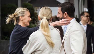 Friendly encounter at Australian Open between Sarah Murdoch and Ryan Stokes