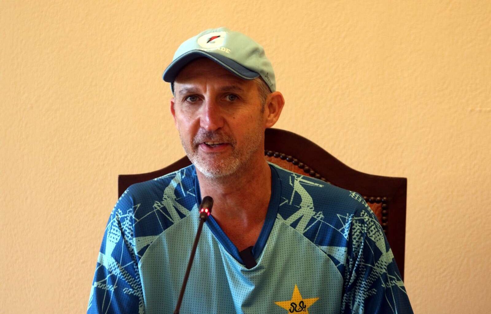 Cricket legend ‘Dizzy’ to speak in the region