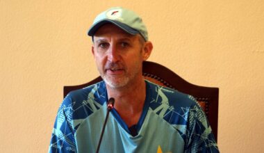 Cricket legend ‘Dizzy’ to speak in the region