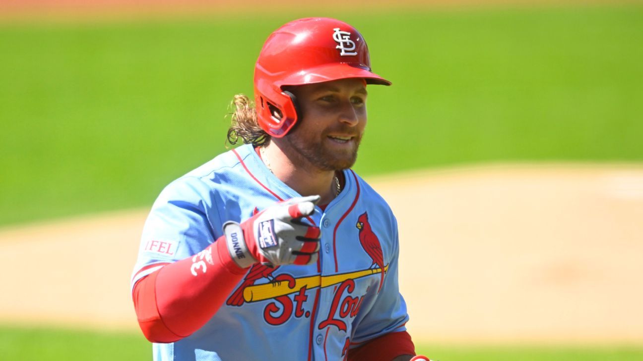 Mariners acquire All-Star Brendan Donovan from Cardinals