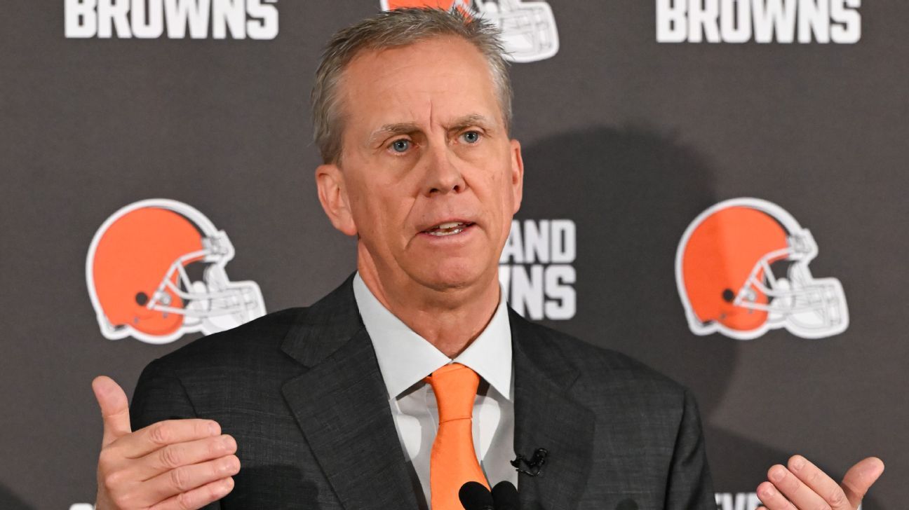 Browns coach Todd Monken mum on future of Jim Schwartz, QB1