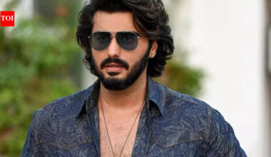 Malaika Arora reacts to ex-boyfriend Arjun Kapoor's 'life has been cruel' post, netizens shower love to the actor amidst trolling |