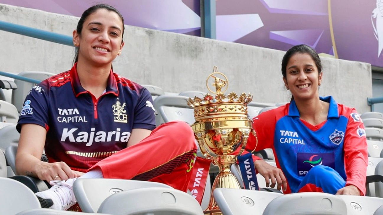 Mandhana and Rodrigues chill out before WPL final
