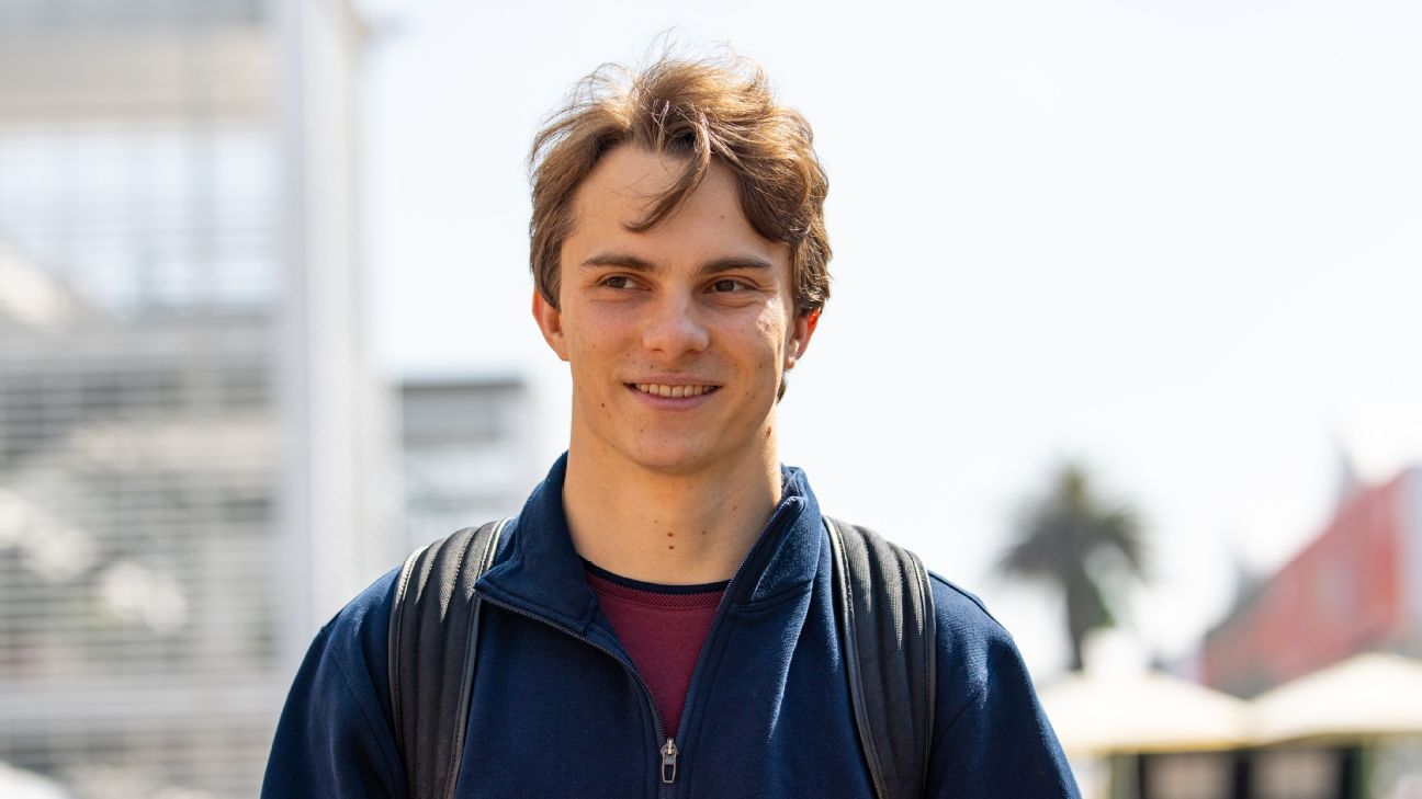 Oscar Piastri expects McLaren's 'Papaya Rules' to continue in 2026