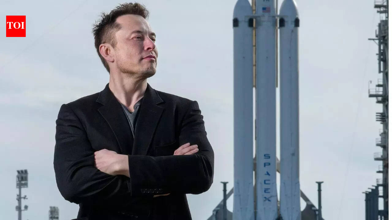 Elon Musk on his 'hiring problem' at SpaceX: Hard to get engineers with families to …