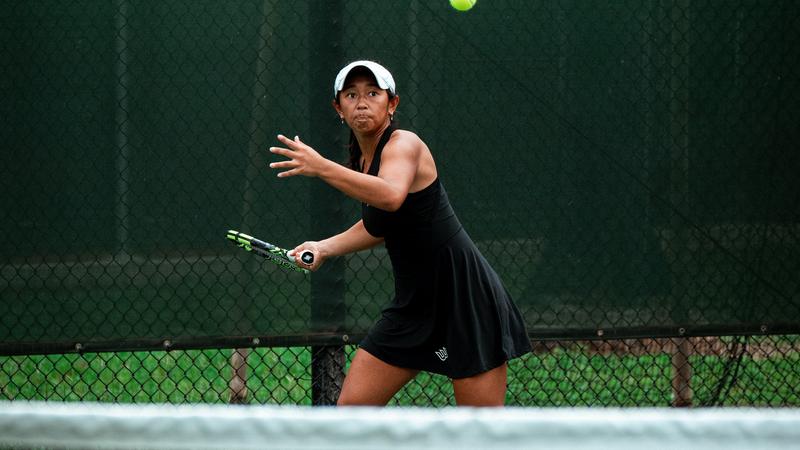 Women's Tennis Battles but Falls to Utah