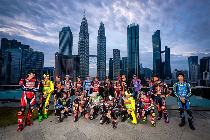 MotoGP riders group photo