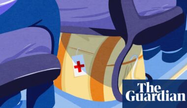 Is there a doctor on board? The midair emergency call medical professionals dread | Air transport