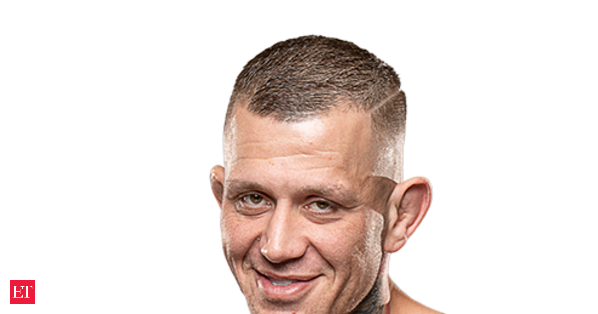 Watch the shocking moment a fighter bites his opponent’s ear at Clash MMA 15, what happens next will leave you stunned!