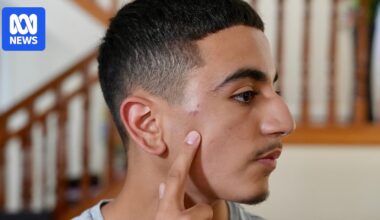 Mother of teenager allegedly assaulted by NSW Police at Sydney protest to press charges