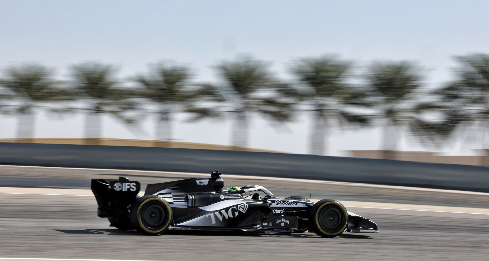 F1 news: Cadillac unveils livery in Sydney at experience centre