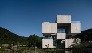 Double Side House / bood design bureau