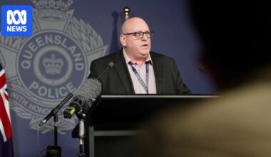 Kitchen hand charged with attempted murder, stalking over alleged stabbing at Brisbane leagues club