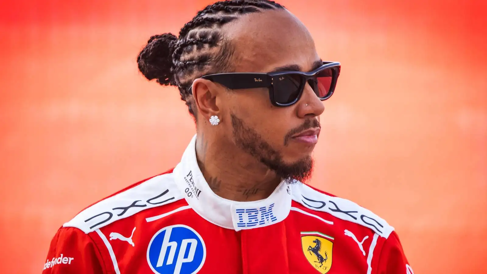 Lewis Hamilton P1 in Bahrain race sim as McLaren boss' head turned