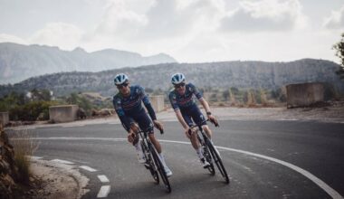 New coach ‘200% convinced’ that ‘V8 engine’ Van Baarle can go toe-to-toe with Van der Poel and Pogacar