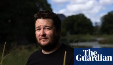 ‘I want people to be warned’: son forced to remove tubes from father’s septic body after death in Bali hospital | Australian foreign policy