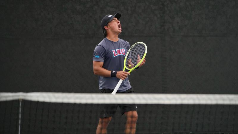 Ahmad Completes Comeback as Lions Improve to 7-1