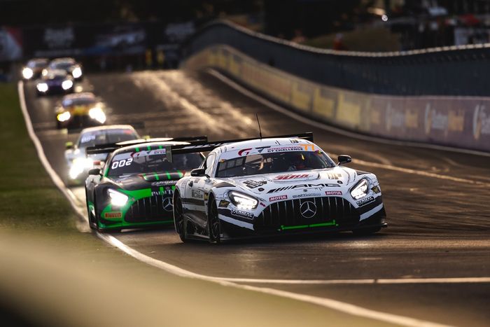 #77 Mercedes-AMG Team Craft Bamboo Racing Mercedes-AMG GT3 EVO: Maximilian Gotz, Ralf Aron, Lucas Auer 