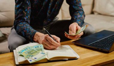 Monday's papers: Pensions blow, losing investments, and winter wonder | Yle News