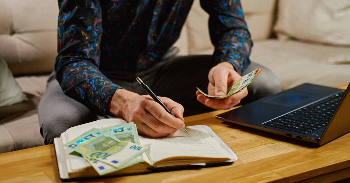 Monday's papers: Pensions blow, losing investments, and winter wonder | Yle News