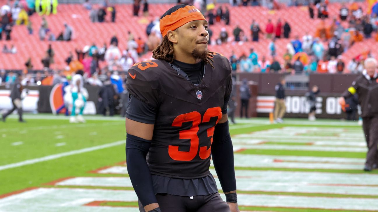 Browns' Hickman assaulted in NYC, treated for minor injuries