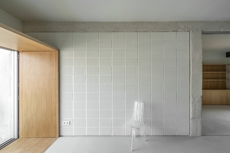 Between Materials and Memory: Three Madrid Architecture Practices on Heritage Rehabilitation - Image 13 of 27