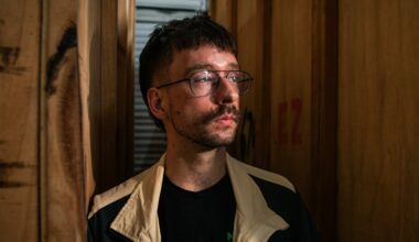 Voiceover actor dumped from contract after his voice was cloned