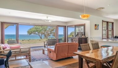 Justin Hemmes buys $18 million Byron Bay beach shack