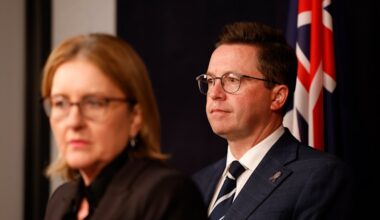 Labor ministers dismiss $15 billion cost estimate as 'florid ramblings'