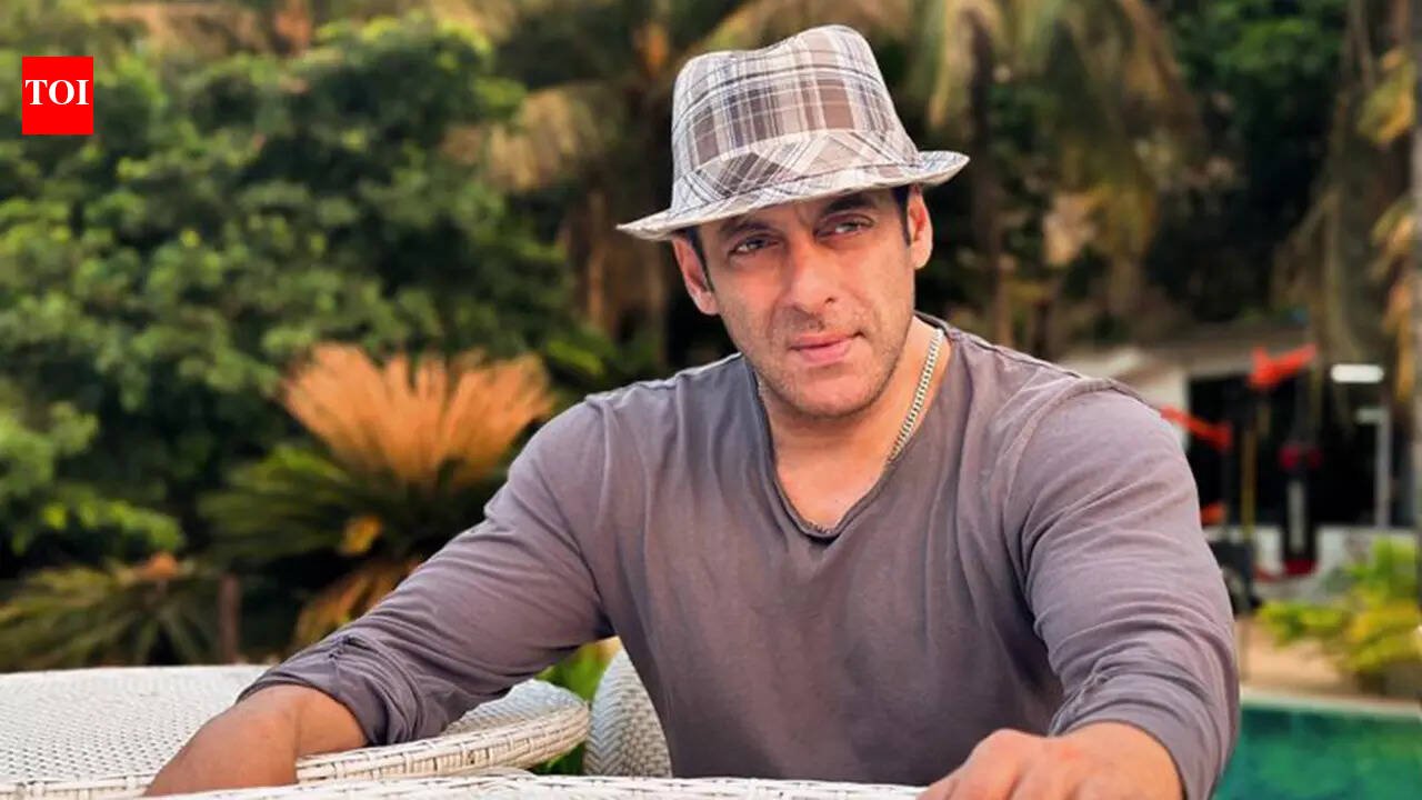 Salman Khan House: Inside 'Battle of Galwan' star Salman Khan’s Galaxy Apartments residence from 20 years ago - Watch VIRAL throwback video |