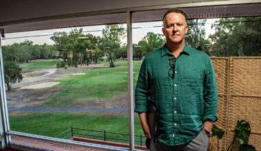 Corowa golf course to stay open thanks to some big-hitting help