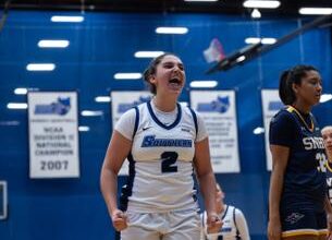 SCSU Women’s Basketball Defeats Adelphi, 82-41