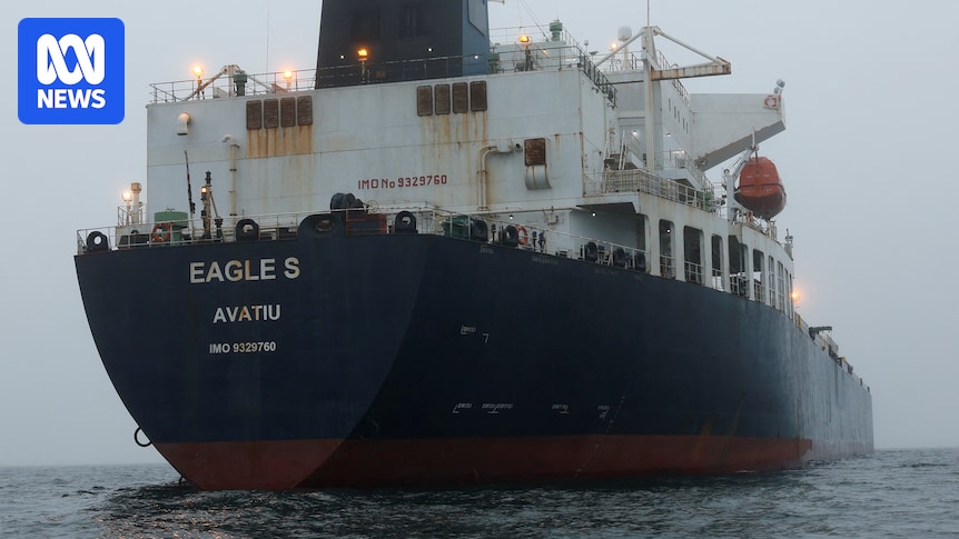 Why Pacific Islands are rapidly de-flagging Russia's fleet of 'shadow tankers'