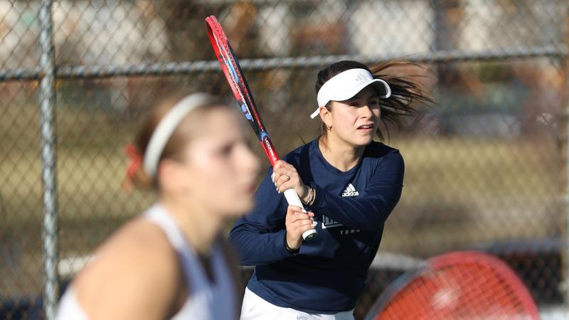 Women's Tennis Beats Tennessee State 6-1 Friday Afternoon